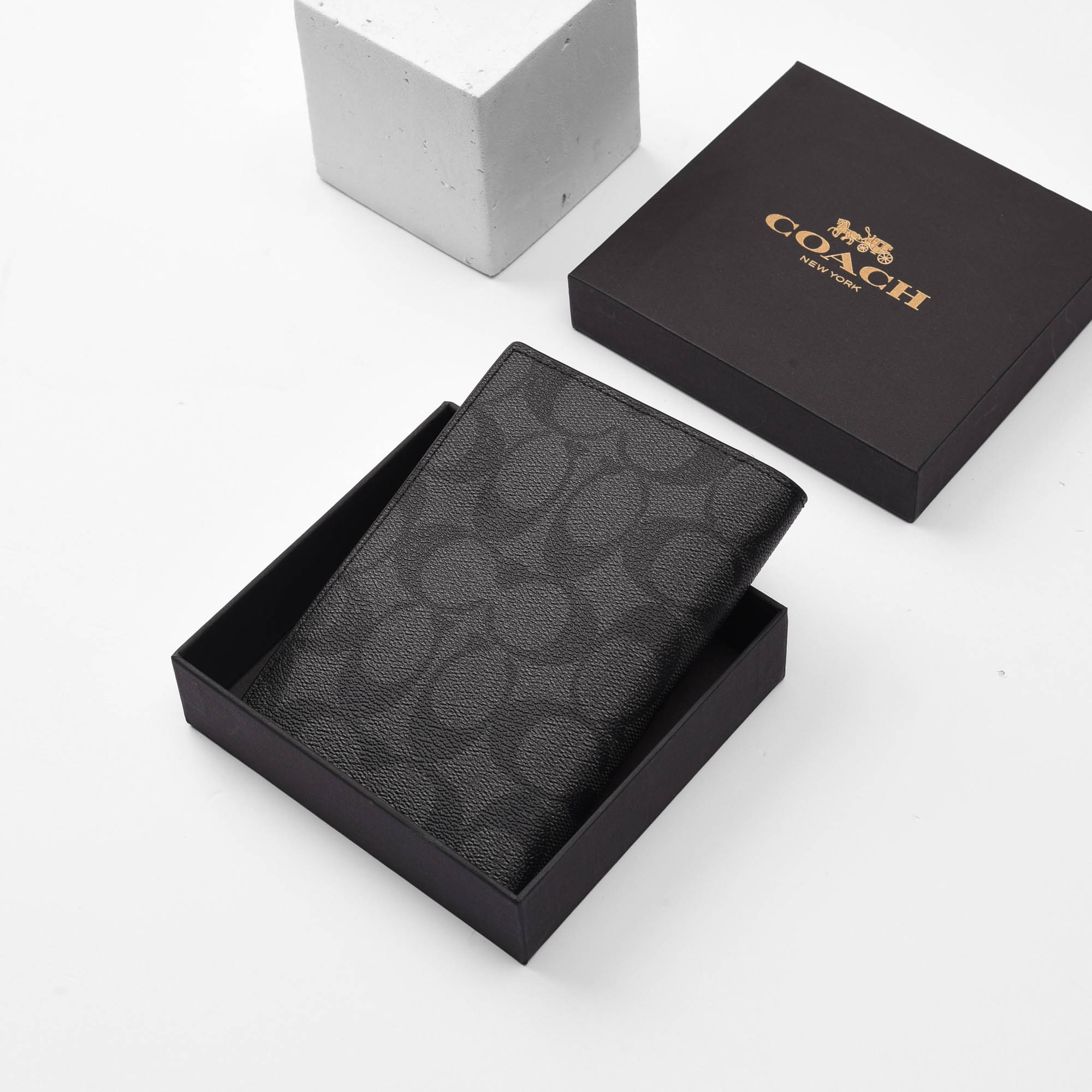 COACH SIGNATURE CANVAS PASSPORT WALLET - BLACK