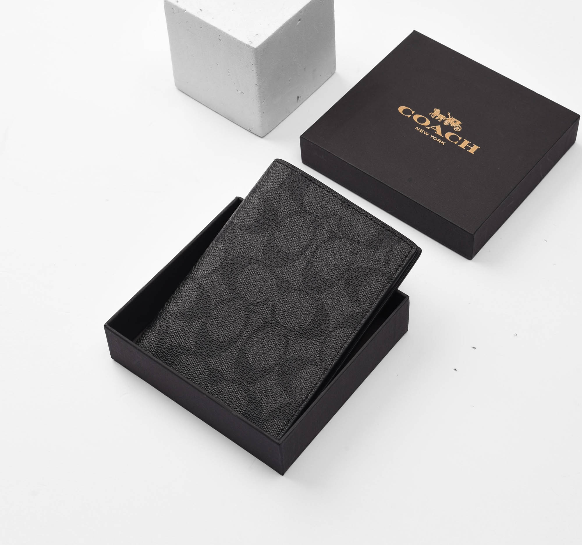 COACH SIGNATURE CANVAS PASSPORT WALLET - BLACK