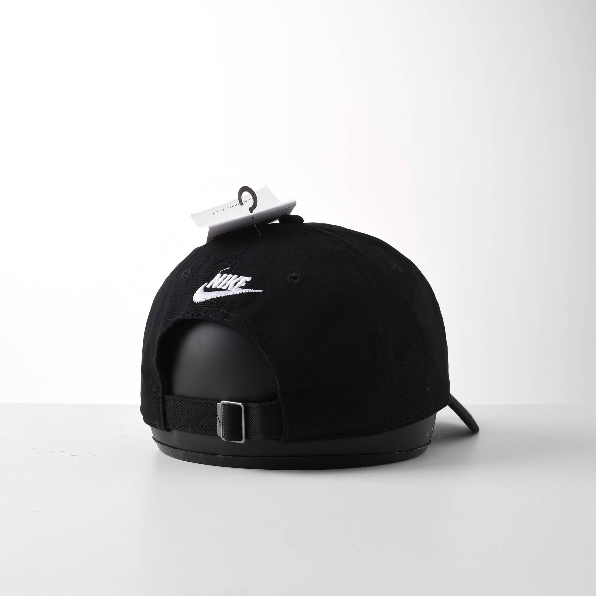 NIKE JUST DO IT CAP - BLACK