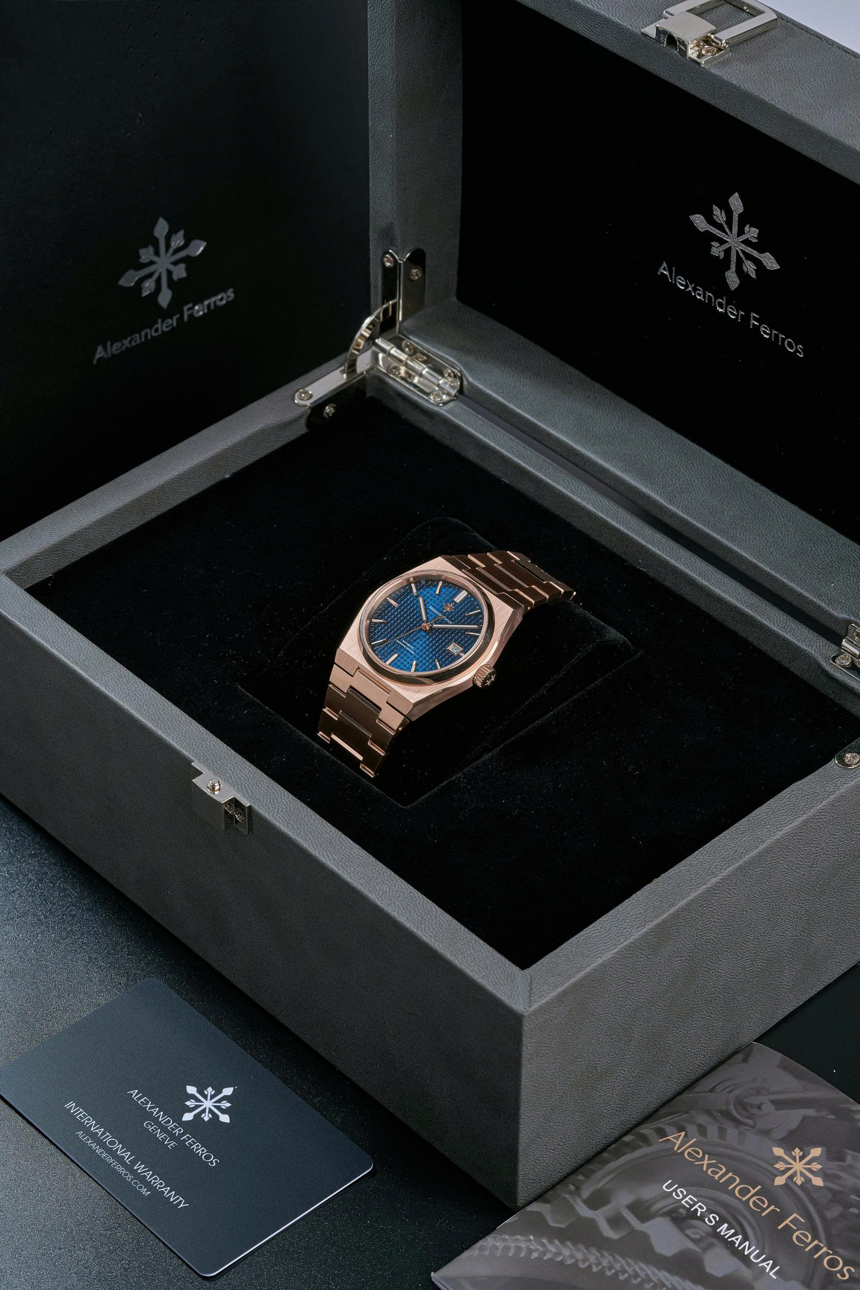 ĐỒNG HỒ NAM ALEXANDER FERROS 5052R/05 AUTOMATIC 38MM