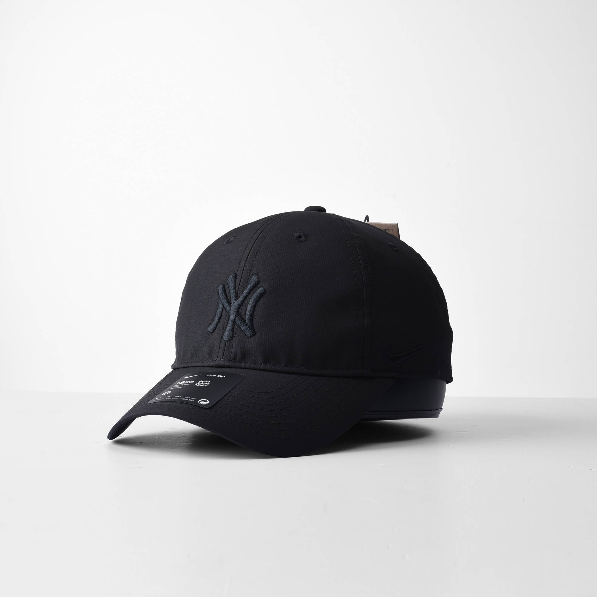 NIKE x MLB BLACK NY CAP