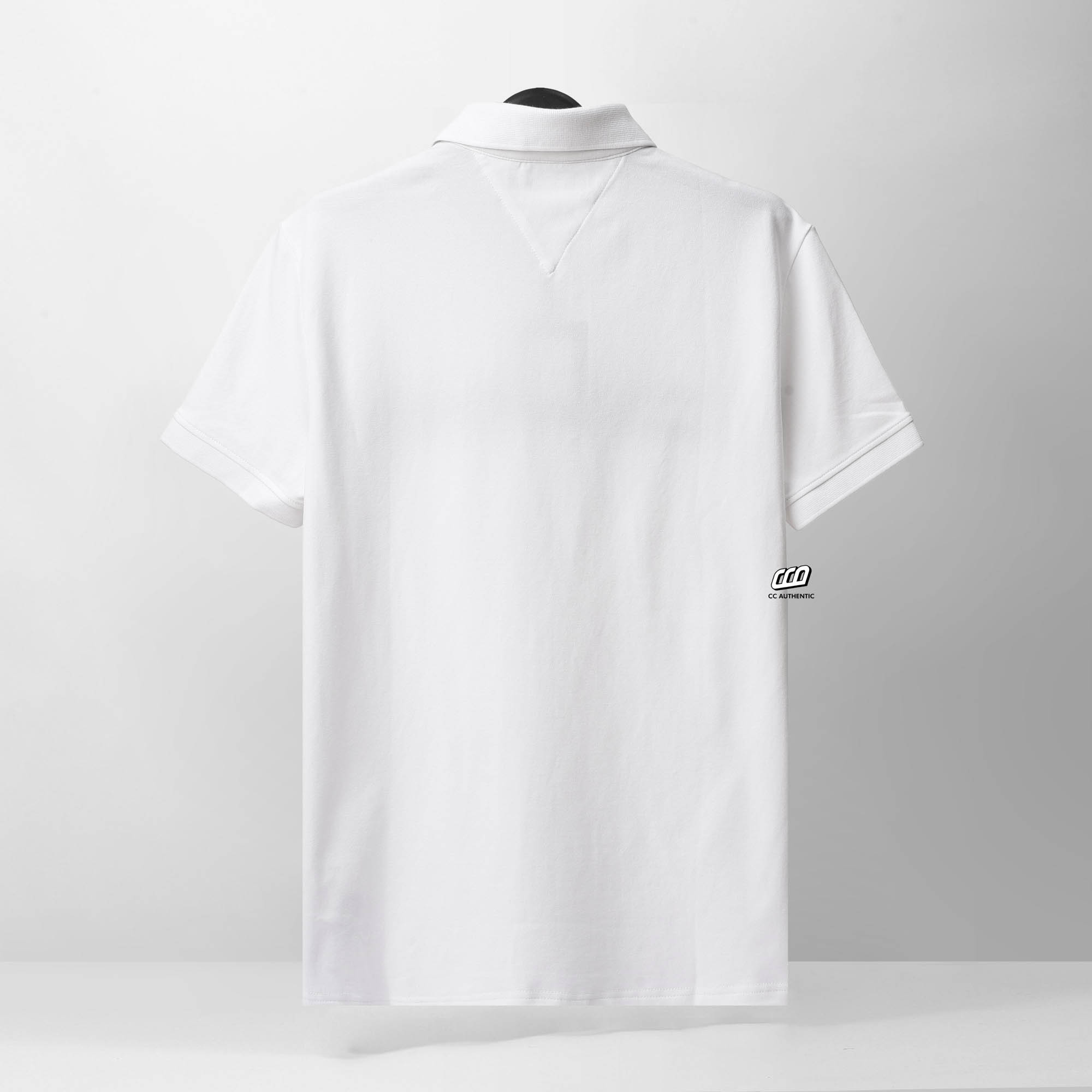 TOMMY HILFIGER EMBROI SIGNATURE LOGO POLO SHIRT - WHITE