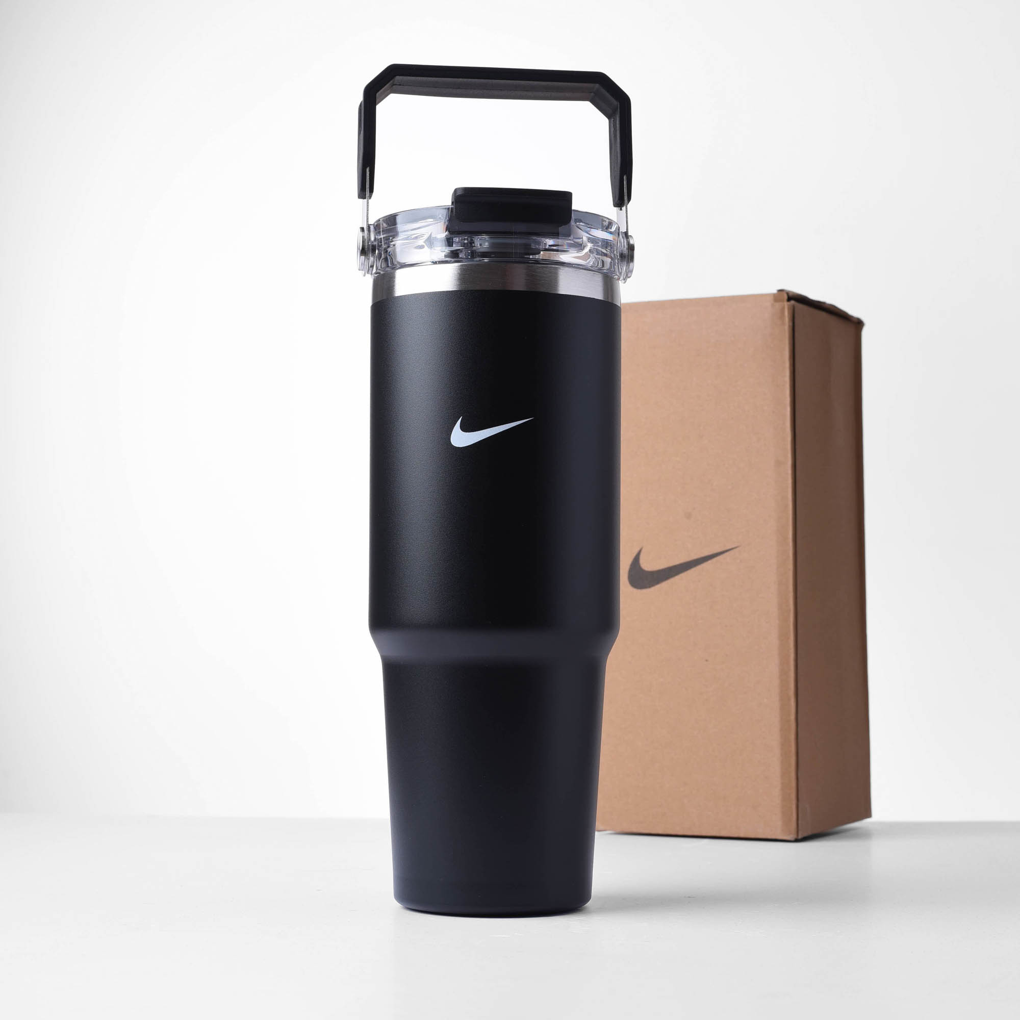 NIKE RECHARGE STRAW BOTTLE 800ML - BLACK